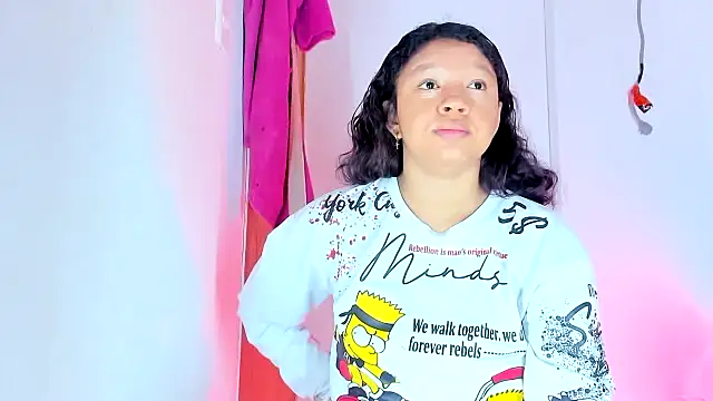 Emily Coper18 online show from September 18, 2025, 1:14 pm