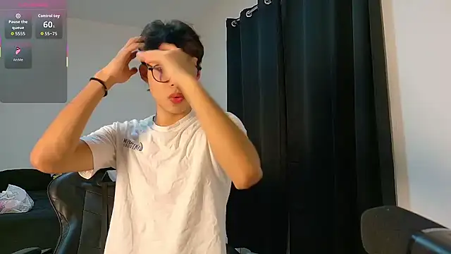 Snapshot of Jacotnk chatting on November 25, 2025, 3:51 am Jacotnk online show from November 25, 2025, 3:51 am