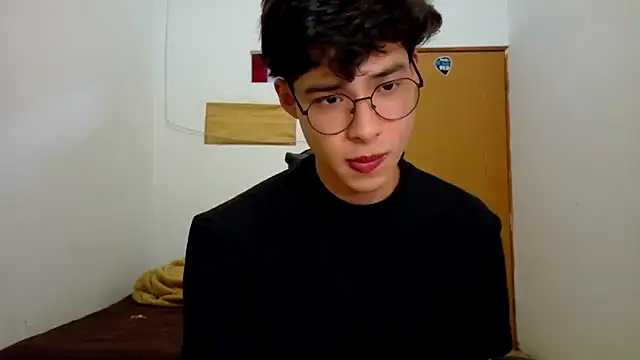 Snapshot of Jacotnk chatting on March 8, 2025, 5:17 am Jacotnk online show from March 8, 2025, 5:17 am