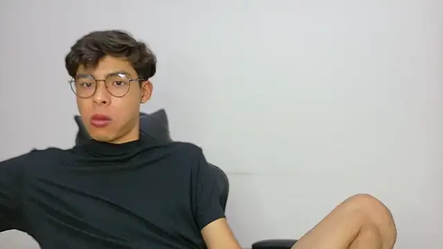 Snapshot of Jacotnk chatting on March 18, 2025, 5:23 am Jacotnk online show from March 18, 2025, 5:23 am