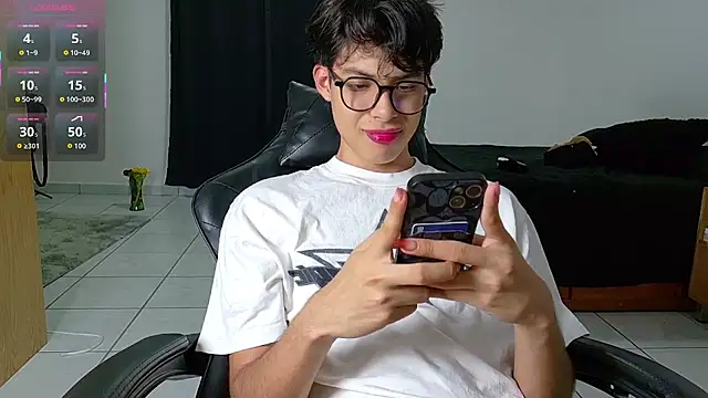 Snapshot of Jacotnk chatting on October 21, 2025, 4:34 am Jacotnk online show from October 21, 2025, 4:34 am