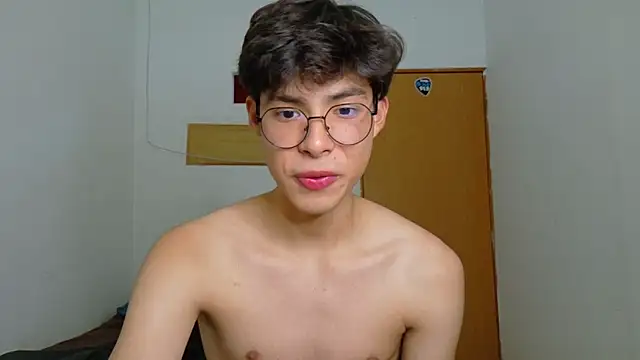 Snapshot of Jacotnk chatting on February 21, 2025, 6:29 am Jacotnk online show from February 21, 2025, 6:29 am