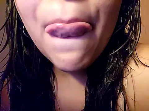 Snapshot of Blanquitaaa chatting on March 12, 2025, 1:03 am Blanquitaaa online show from March 12, 2025, 1:03 am