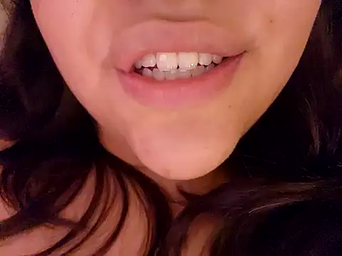 Snapshot of Blanquitaaa chatting on December 12, 2024, 5:04 pm Blanquitaaa online show from December 12, 2024, 5:04 pm