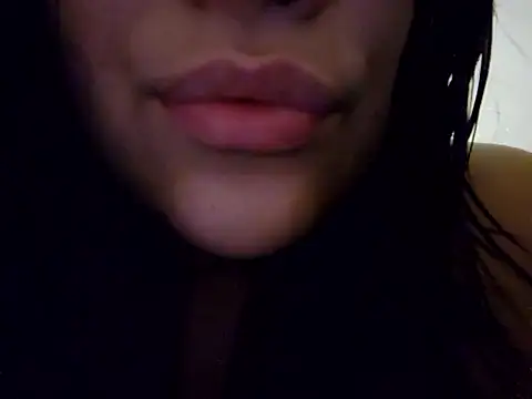 Snapshot of Blanquitaaa chatting on March 6, 2025, 7:32 pm Blanquitaaa online show from March 6, 2025, 7:32 pm