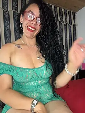 JULYSEX1 online show from June 3, 2026, 1:34 pm