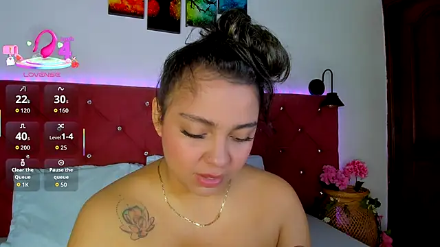 Snapshot of Abril_Gomez06 chatting on January 7, 2026, 5:51 pm Abril Gomez06 online show from January 7, 2026, 5:51 pm