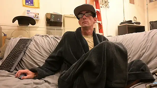 joeiandola online show from April 3, 2026, 4:13 pm