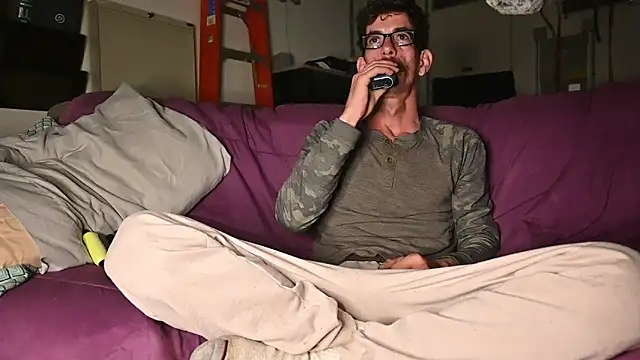 Snapshot of joeiandola chatting on March 18, 2025, 7:01 pm joeiandola online show from March 18, 2025, 7:01 pm