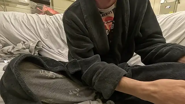 Snapshot of joeiandola chatting on February 15, 2026, 4:28 pm joeiandola online show from February 15, 2026, 4:28 pm