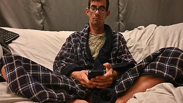 Snapshot of joeiandola chatting on October 6, 2025, 4:41 pm joeiandola online show from October 6, 2025, 4:41 pm