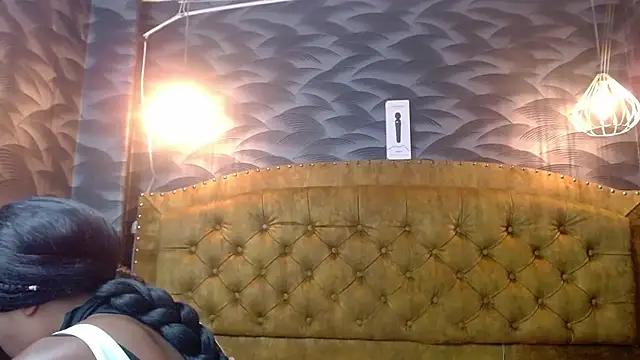 Snapshot of CrystalBrooke3x chatting on October 14, 2025, 8:09 pm CrystalBrooke3x online show from October 14, 2025, 8:09 pm