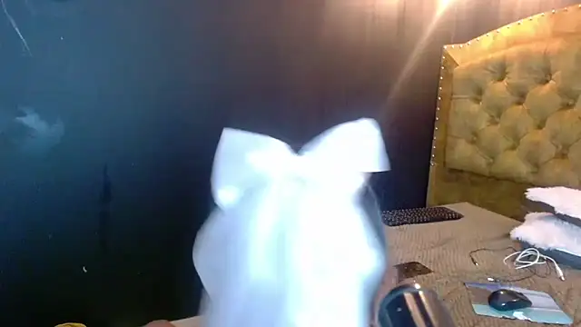 Snapshot of CrystalBrooke3x chatting on March 21, 2025, 1:56 am CrystalBrooke3x online show from March 21, 2025, 1:56 am