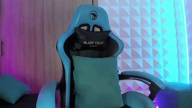 Snapshot of Jendralevis chatting on March 11, 2025, 10:53 pm Jendralevis online show from March 11, 2025, 10:53 pm