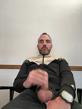 leon3875 online show from March 27, 2026, 3:35 pm