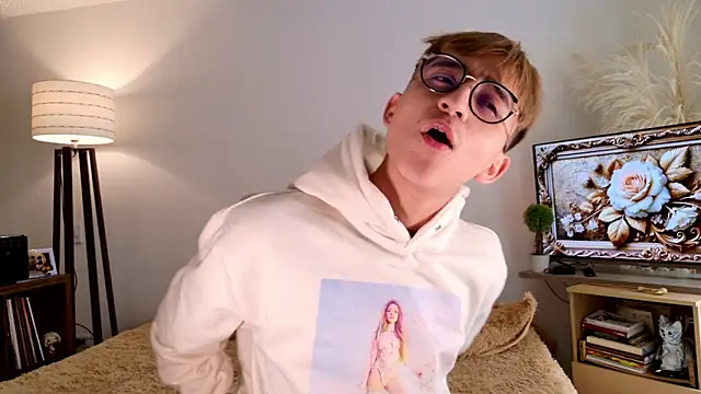 Mr evan1 online show from November 9, 2025, 5:06 pm