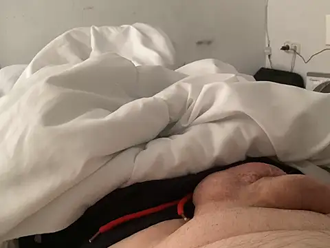 Bossinmidd12 online show from January 26, 2025, 12:22 pm