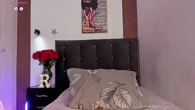 Reina Love2 online show from January 8, 2026, 1:44 am