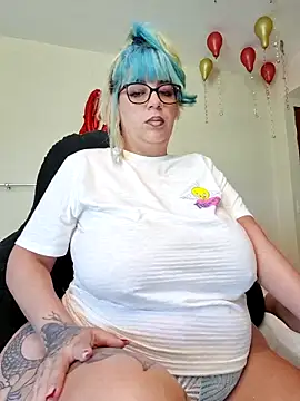 Escarlate4you  online show from February 15, 2026, 9:52 am