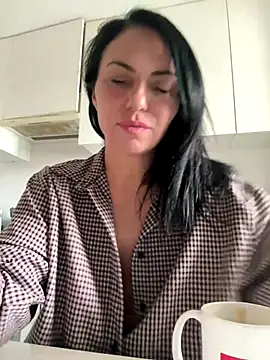 KimKelly13 online show from October 3, 2025, 8:27 am