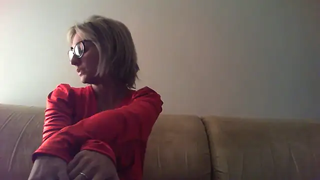 Snapshot of sexy_blondie92 chatting on January 16, 2025, 10:44 pm sexy blondie92 online show from January 16, 2025, 10:44 pm