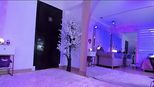 zephirahabney online show from March 3, 2025, 5:41 pm