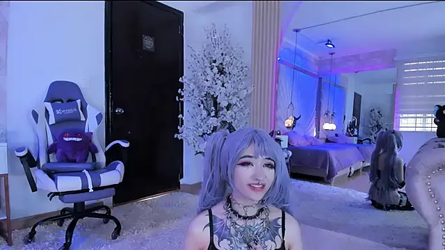 zephirahabney online show from February 28, 2025, 8:07 pm