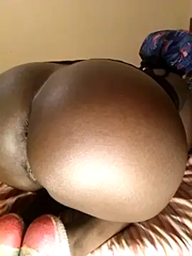 Misskhalifa  online show from November 29, 2025, 3:28 am