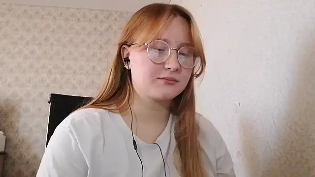 Anika Lipps online show from March 8, 2025, 8:55 am