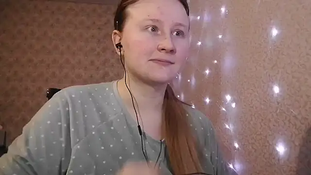 Anika Lipps online show from February 25, 2025, 6:23 pm