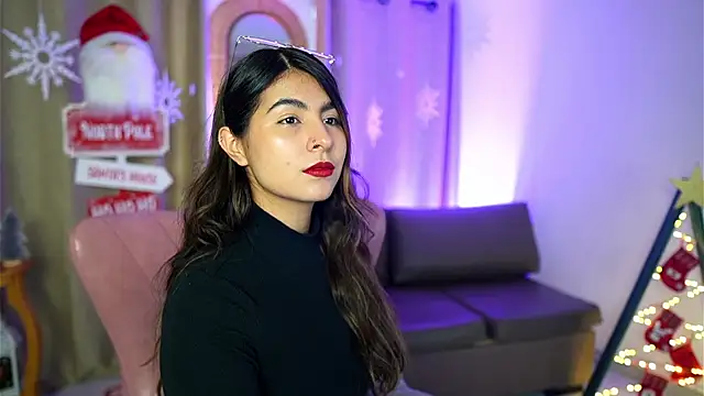 Snapshot of ShelleyMorell chatting on December 19, 2025, 12:29 pm ShelleyMorell online show from December 19, 2025, 12:29 pm