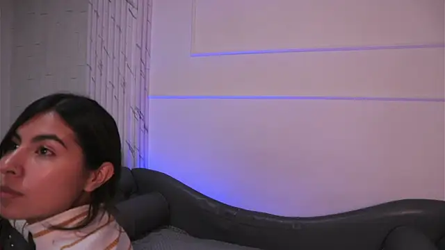 Snapshot of ShelleyMorell chatting on October 10, 2025, 2:51 pm ShelleyMorell online show from October 10, 2025, 2:51 pm