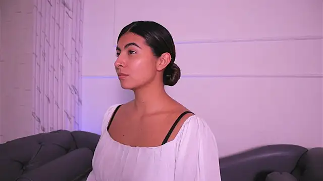 Snapshot of ShelleyMorell chatting on October 7, 2025, 2:29 pm ShelleyMorell online show from October 7, 2025, 2:29 pm