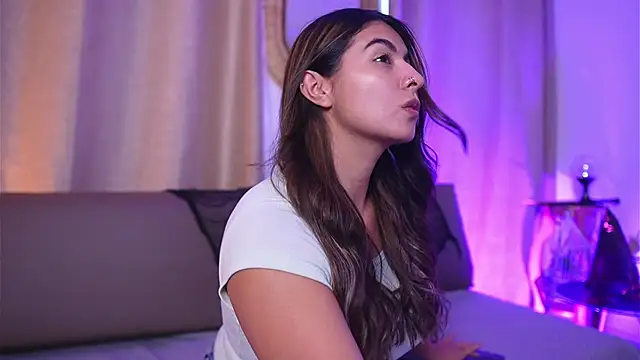 Snapshot of ShelleyMorell chatting on October 22, 2025, 2:49 pm ShelleyMorell online show from October 22, 2025, 2:49 pm