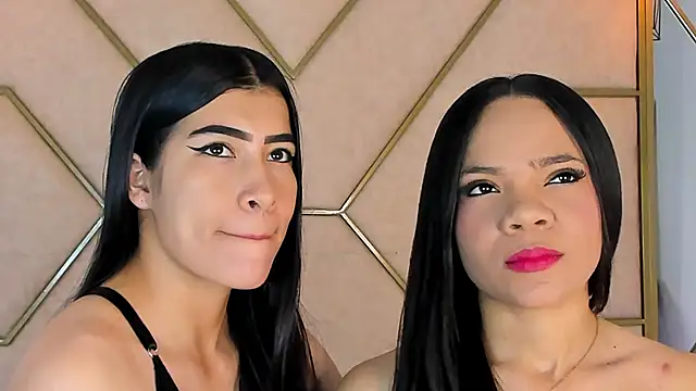 siara and zoe online show from August 5, 2026, 10:59 pm