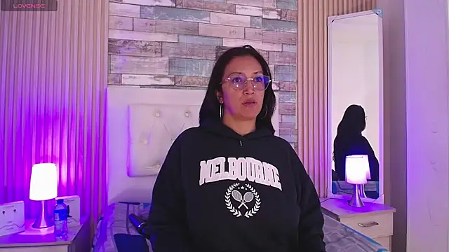 dayana mendoza69 online show from February 3, 2026, 12:43 pm