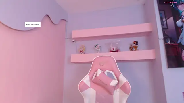 CharlotteMuller online show from September 25, 2025, 8:26 pm