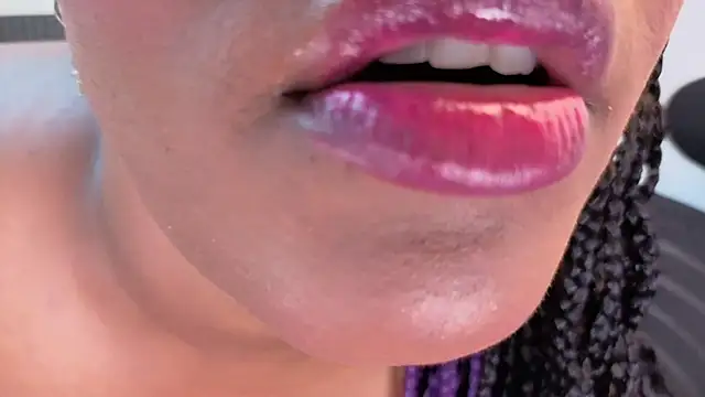 Snapshot of chanel_brunette chatting on April 20, 2026, 7:26 pm chanel brunette online show from April 20, 2026, 7:26 pm