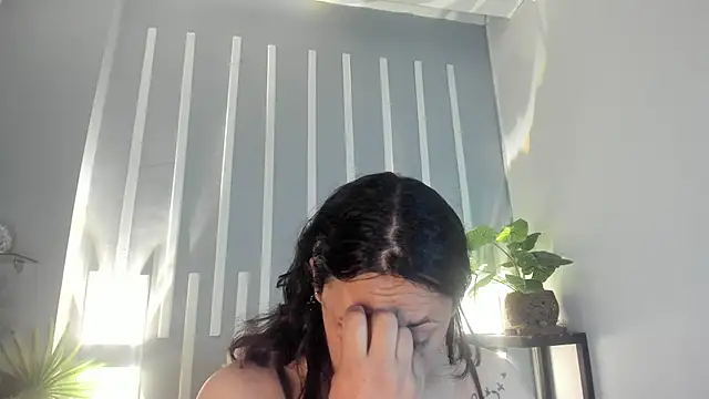 Biiancacox online show from December 2, 2025, 2:45 am