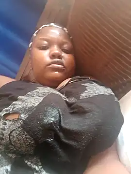 queennapal online show from March 31, 2026, 4:25 am