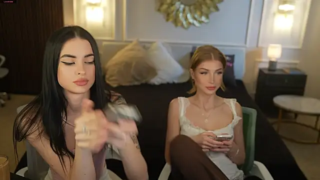 Tina Breeze online show from April 10, 2026, 10:11 am