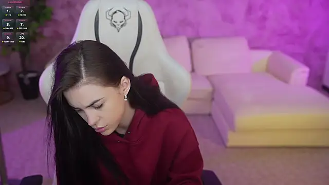 Tina Breeze online show from February 7, 2025, 7:40 am