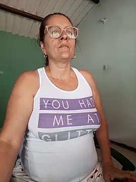 deisy summers47x online show from October 19, 2025, 2:53 pm