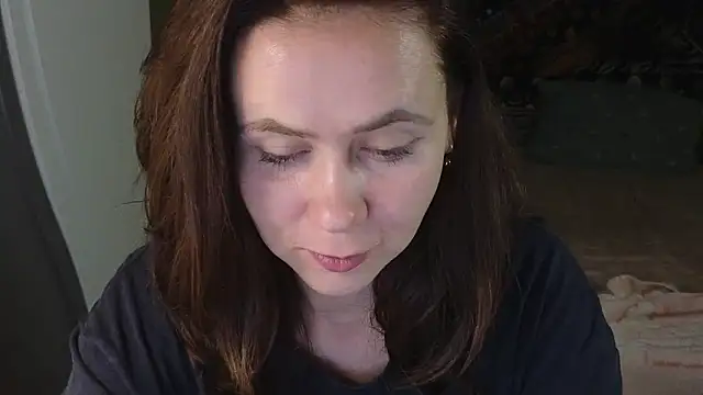 Snapshot of Riley_Roo chatting on September 18, 2025, 3:59 pm Riley Roo online show from September 18, 2025, 3:59 pm