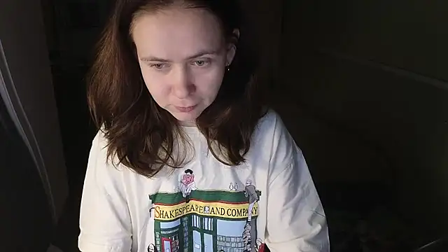 Snapshot of Riley_Roo chatting on November 13, 2025, 4:55 pm Riley Roo online show from November 13, 2025, 4:55 pm