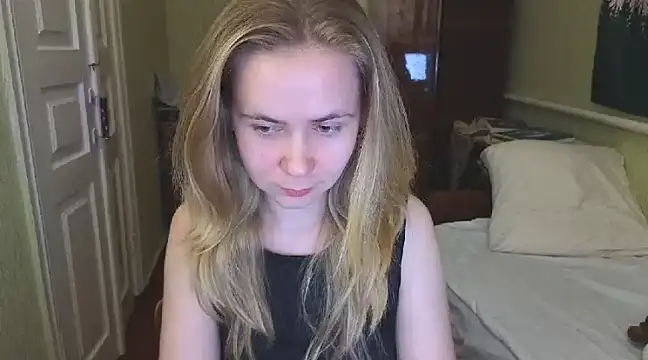 Snapshot of Riley_Roo chatting on February 23, 2025, 5:07 pm Riley Roo online show from February 23, 2025, 5:07 pm