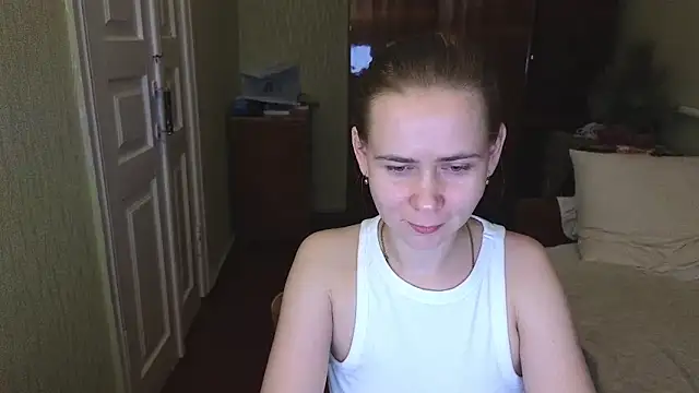 Snapshot of Riley_Roo chatting on January 30, 2025, 8:31 pm Riley Roo online show from January 30, 2025, 8:31 pm