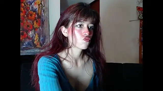 SuzzyyM online show from December 17, 2025, 7:41 pm