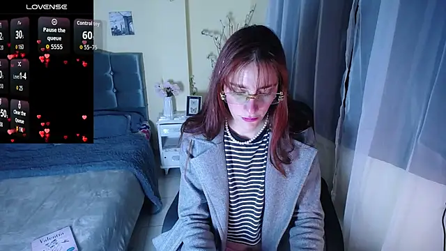 IsaBaileys  online show from February 18, 2026, 5:16 am