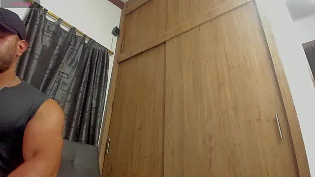 Snapshot of curt_xxx chatting on March 23, 2025, 4:49 am curt xxx online show from March 23, 2025, 4:49 am